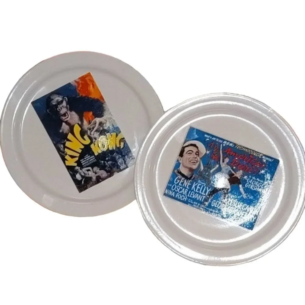 🤩 Pottery Barn movie plates 🤩2 for $20‎